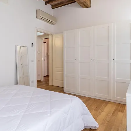 Piazza Martiri-in Pieno Centro Sotto Al Castello アパート