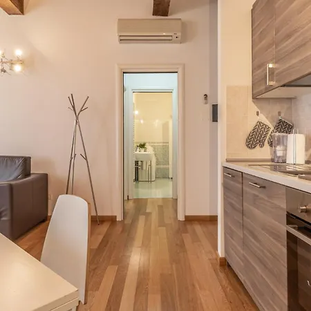 アパート Piazza Martiri-in Pieno Centro Sotto Al Castello