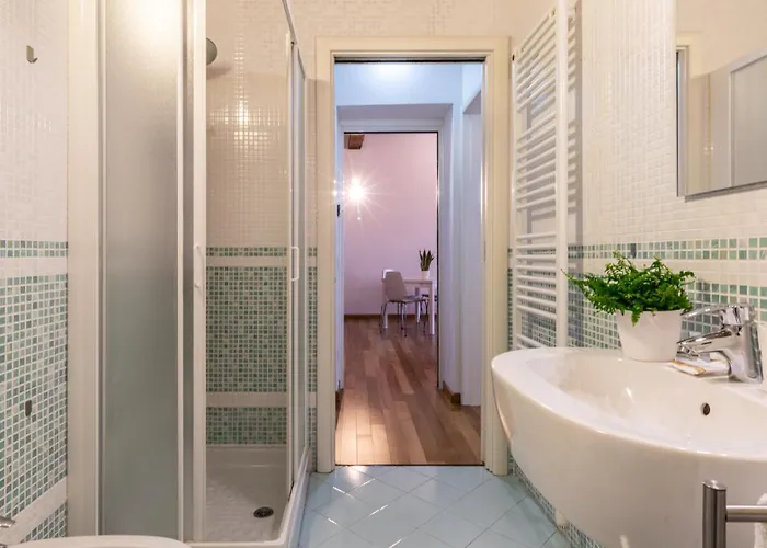 Piazza Martiri-in Pieno Centro Sotto Al Castello